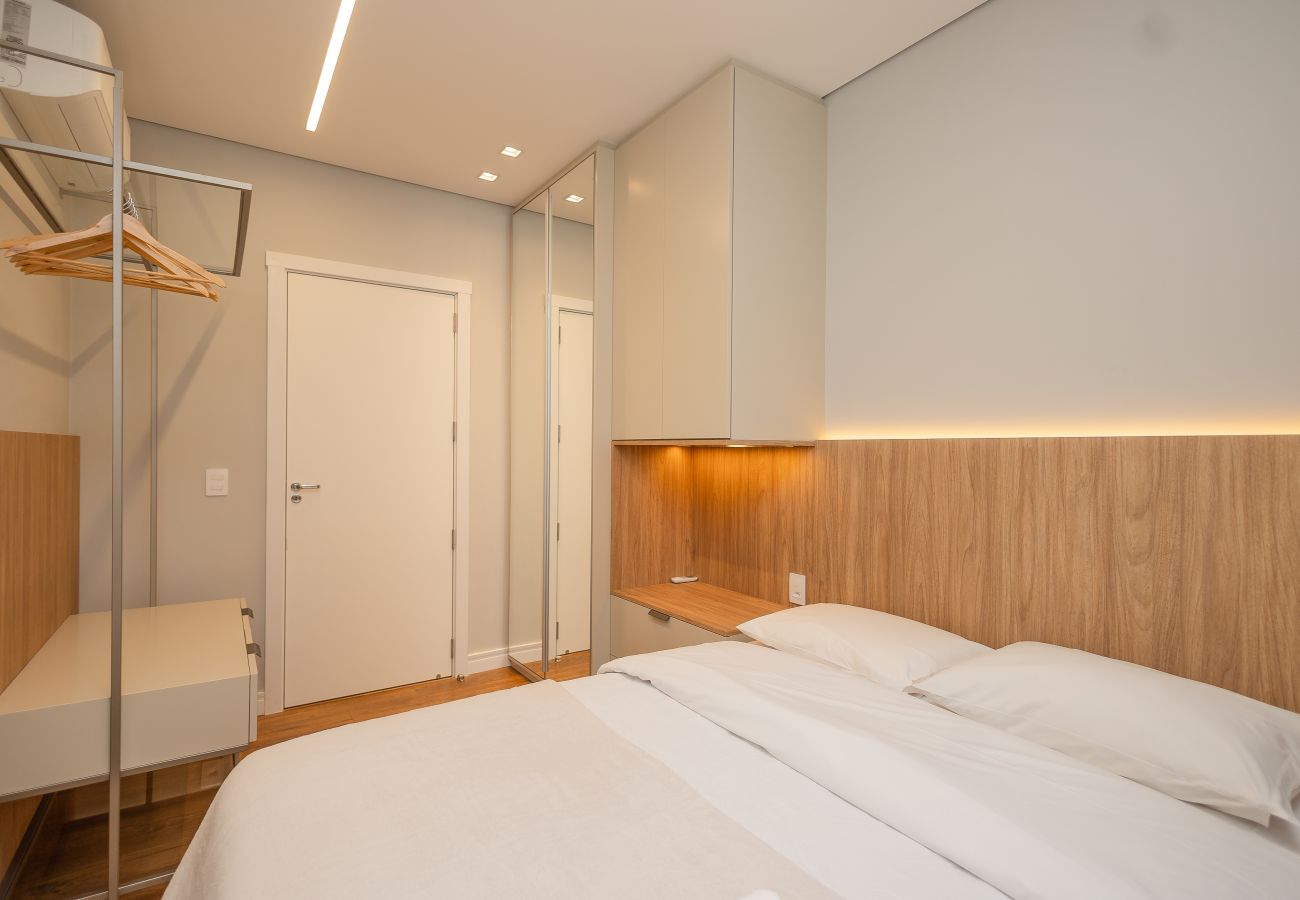 Apartamento em Gramado - NOVO! Apto alto Padrão 2 suítes a 600m da Rua Coberta