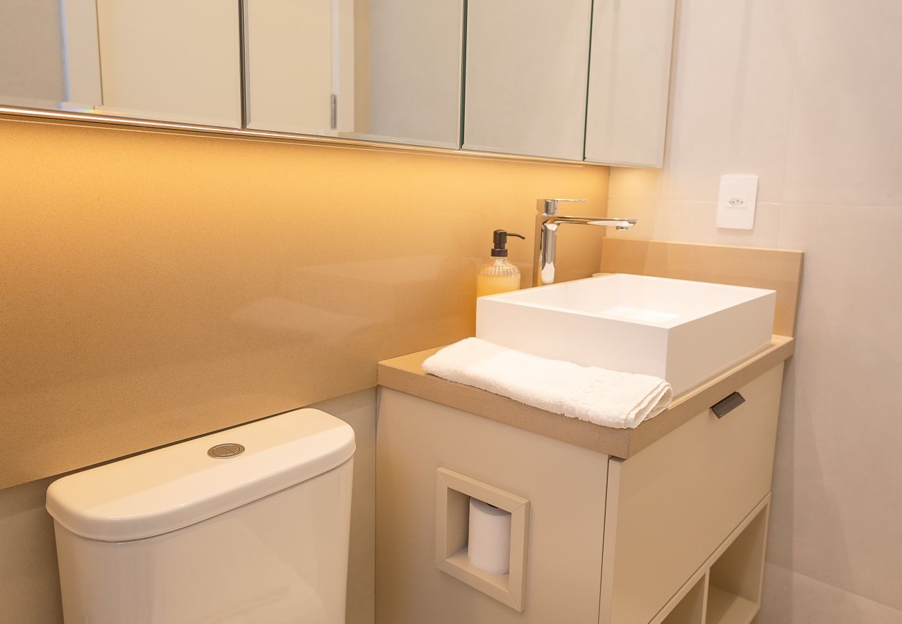 Apartamento em Gramado - NOVO! Apto alto Padrão 2 suítes a 600m da Rua Coberta