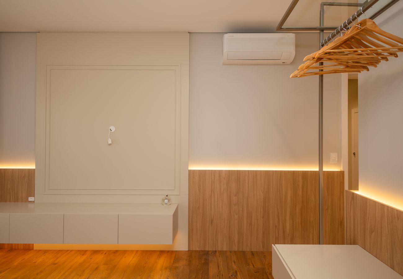 Apartamento em Gramado - NOVO! Apto alto Padrão 2 suítes a 600m da Rua Coberta