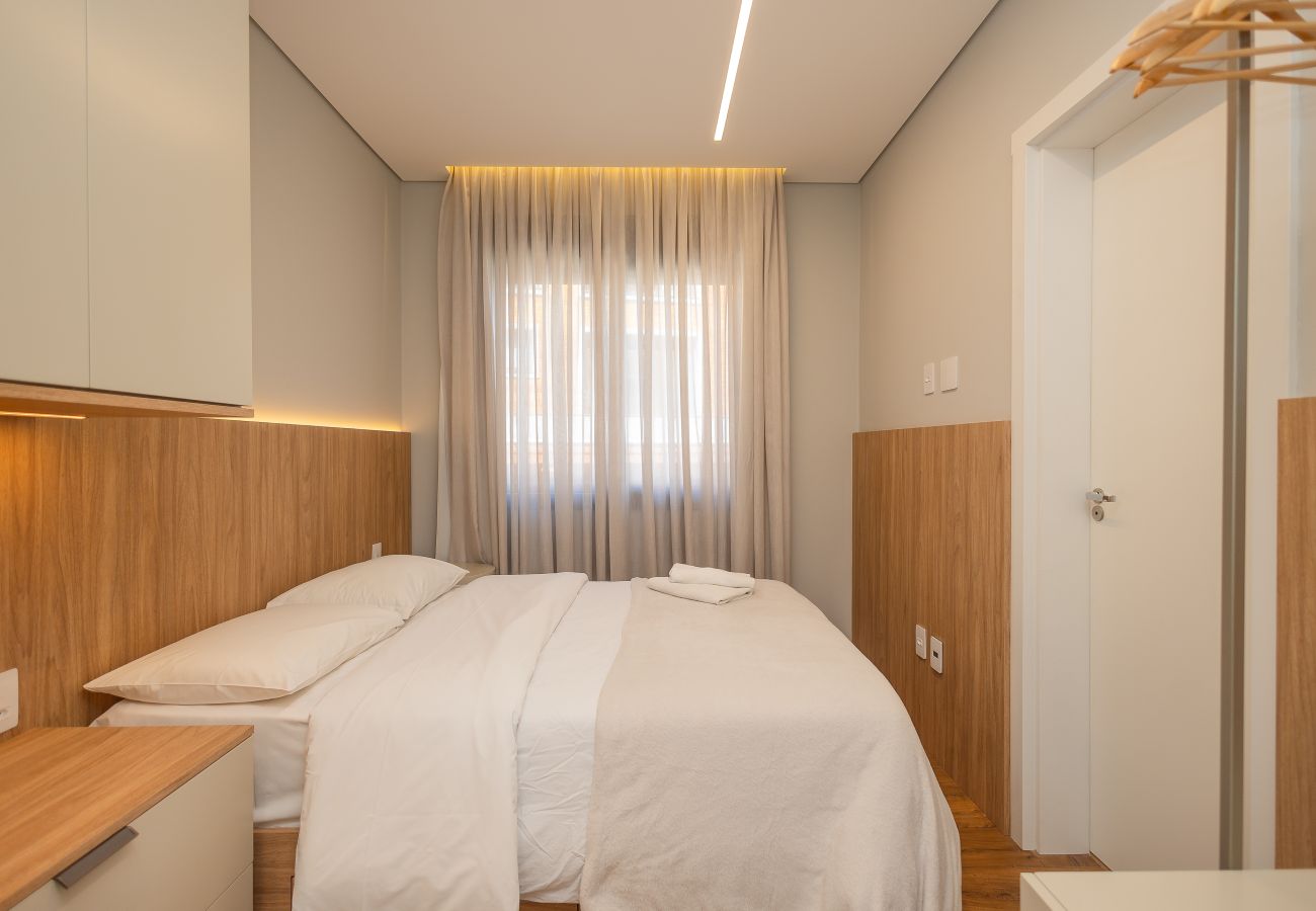 Apartamento em Gramado - NOVO! Apto alto Padrão 2 suítes a 600m da Rua Coberta