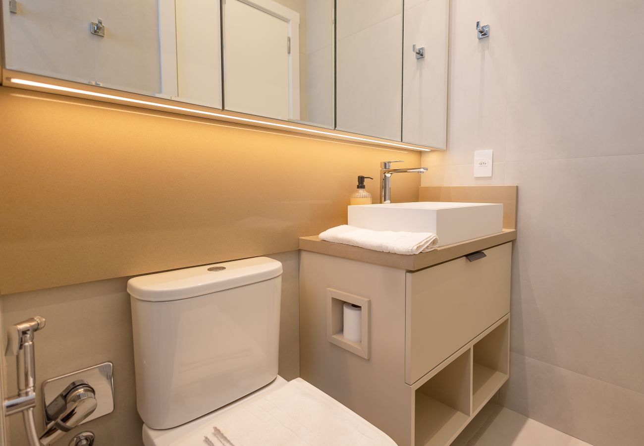 Apartamento em Gramado - NOVO! Apto alto Padrão 2 suítes a 600m da Rua Coberta