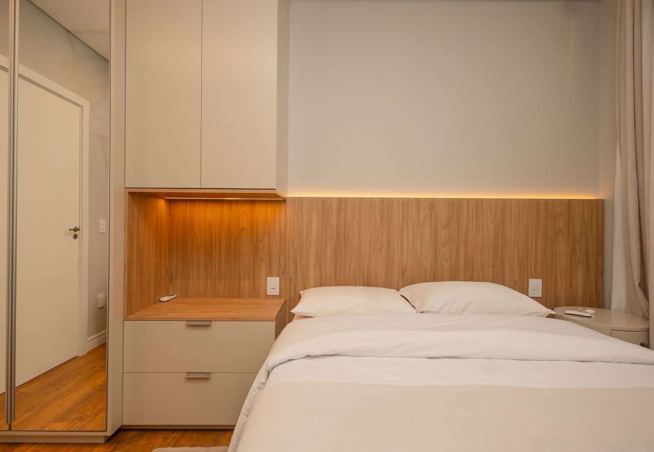 Apartamento em Gramado - NOVO! Apto alto Padrão 2 suítes a 600m da Rua Coberta