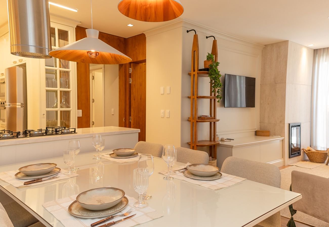 Apartamento em Gramado - NOVO! Apto alto Padrão 2 suítes a 600m da Rua Coberta