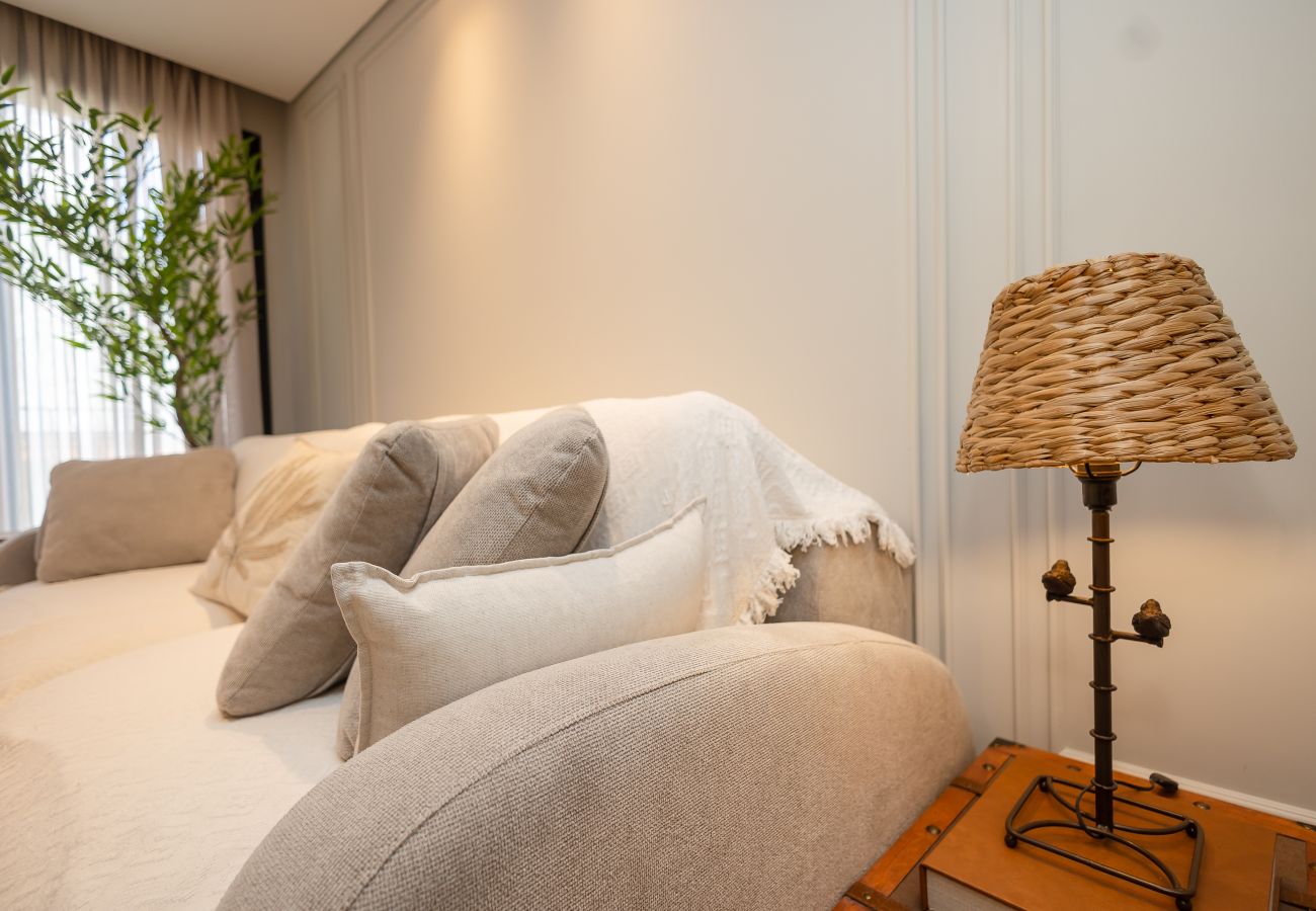 Apartamento em Gramado - NOVO! Apto alto Padrão 2 suítes a 600m da Rua Coberta