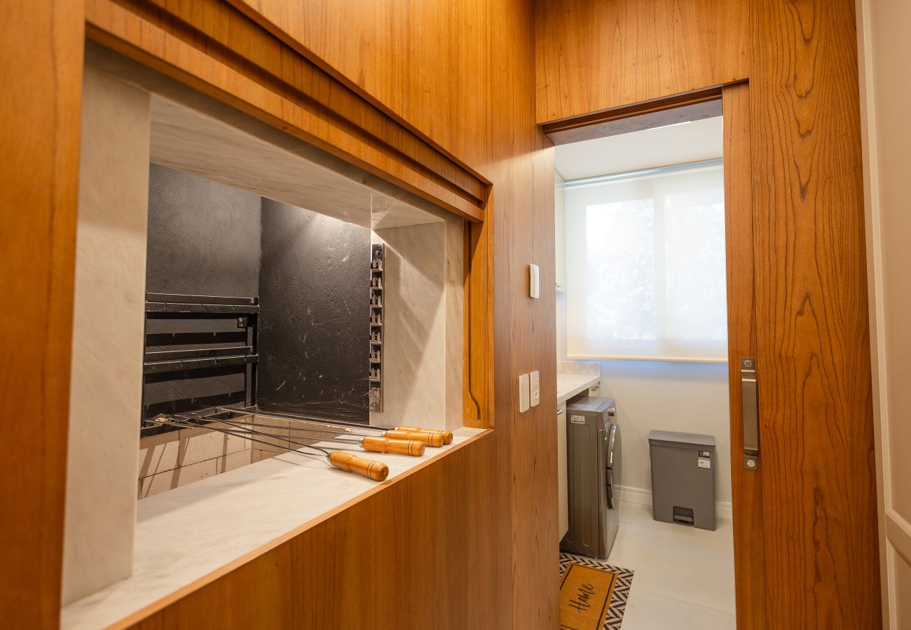 Apartamento em Gramado - NOVO! Apto alto Padrão 2 suítes a 600m da Rua Coberta