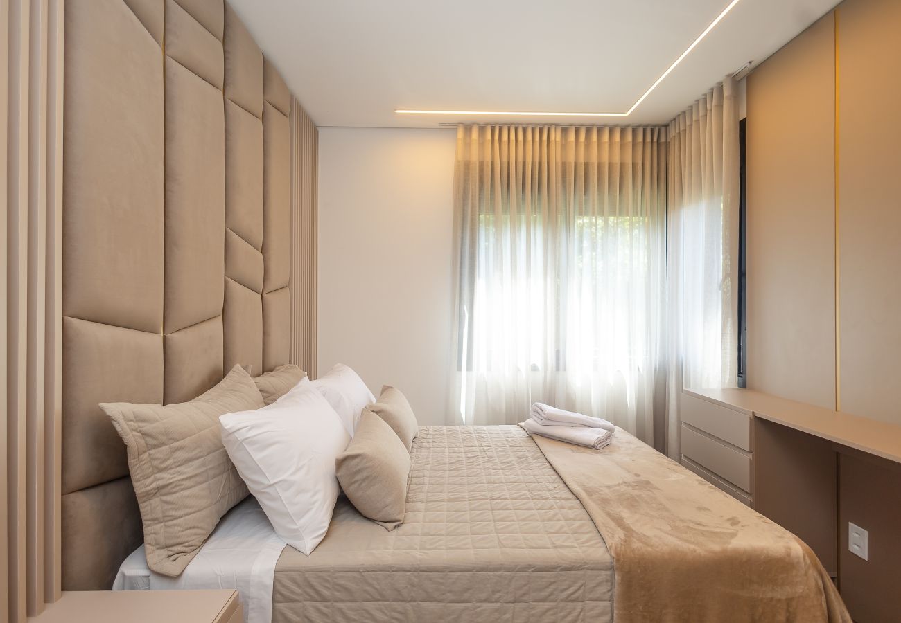 Apartamento em Gramado - NOVO! 2D (1 suite) em frente à Vila Olimpica (Várzea)