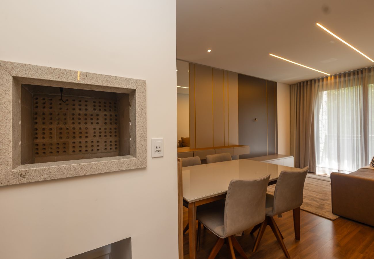 Apartamento em Gramado - NOVO! 2D (1 suite) em frente à Vila Olimpica (Várzea)