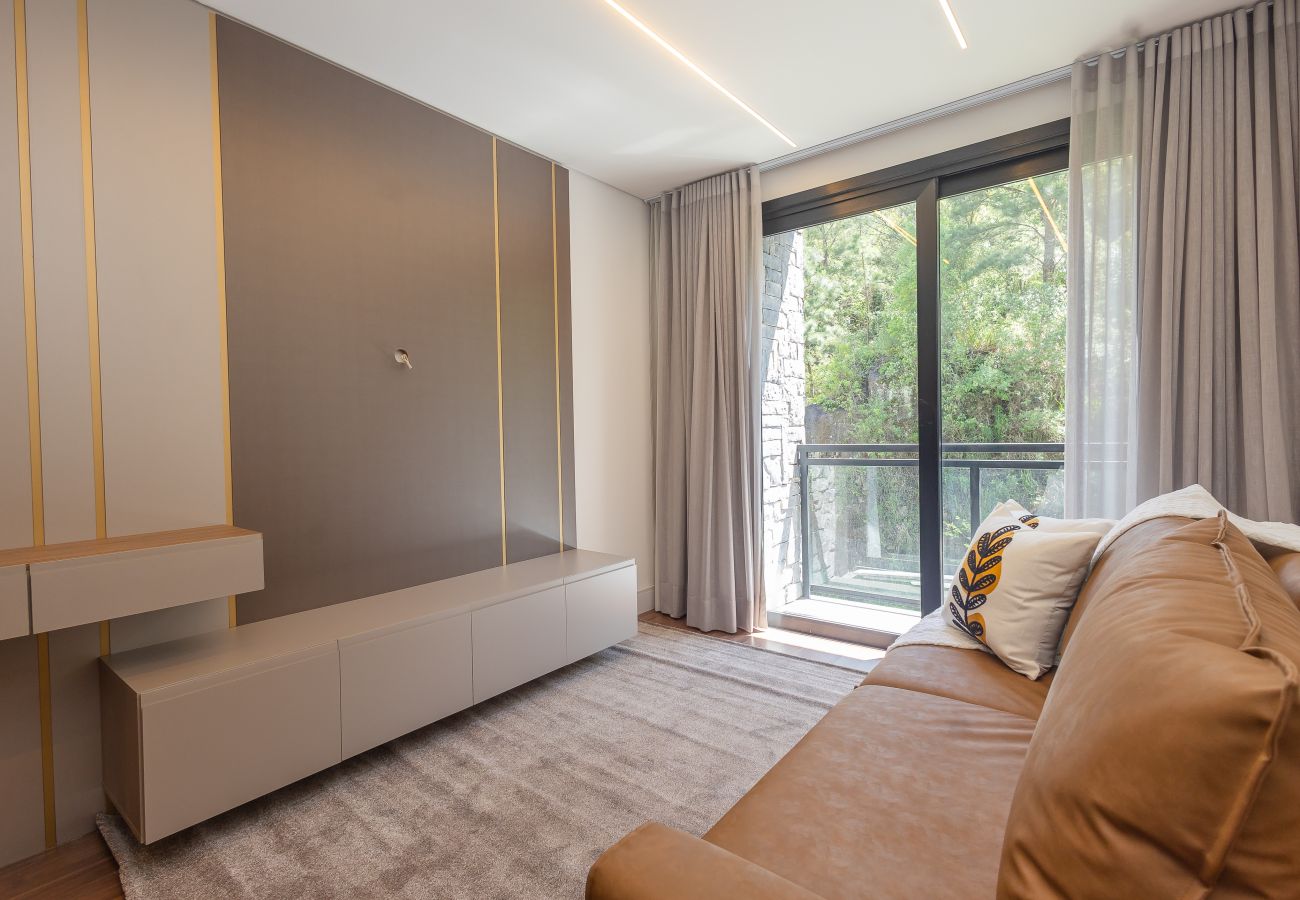 Apartamento em Gramado - NOVO! 2D (1 suite) em frente à Vila Olimpica (Várzea)