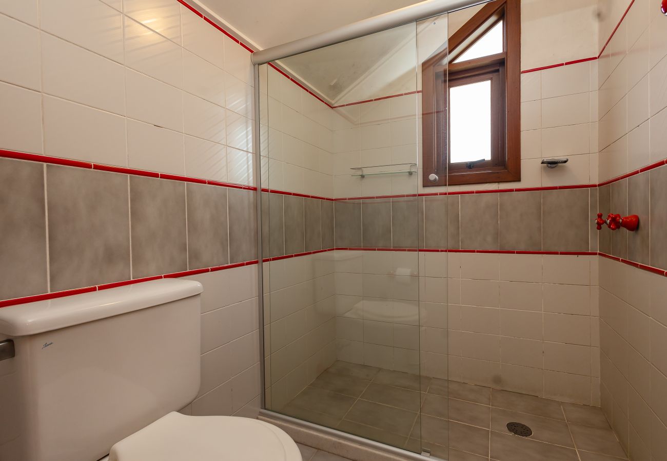 Apartamento em Gramado - 3D acolhedor na esq Lago Joaquina (600m da R Torta)