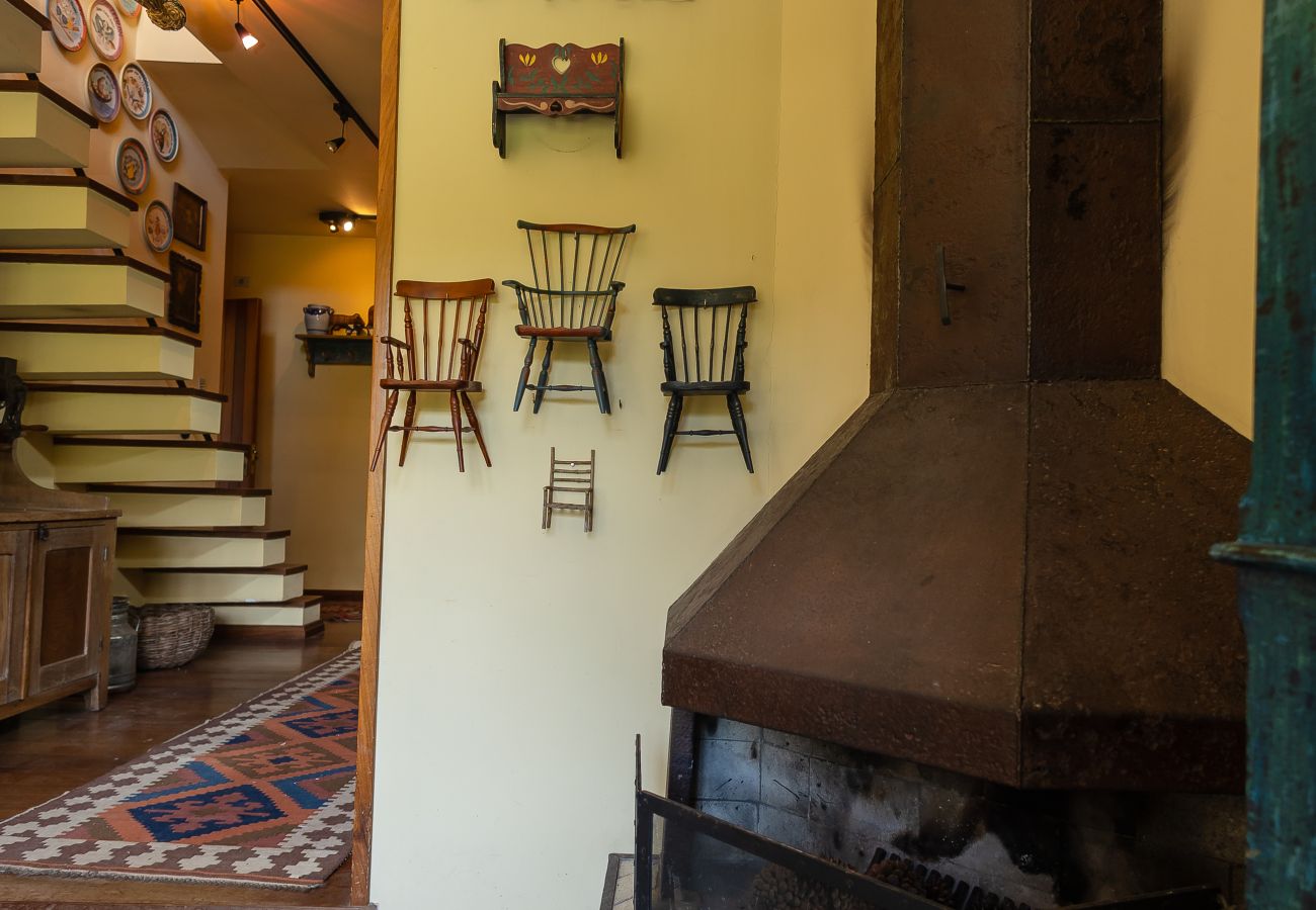 Apartamento em Gramado - 3D acolhedor na esq Lago Joaquina (600m da R Torta)