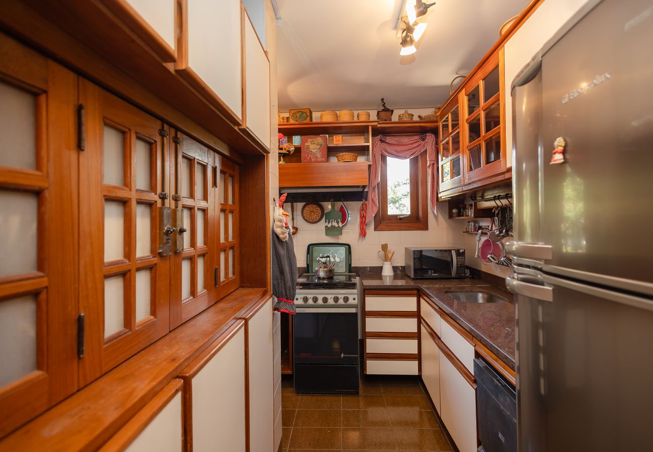 Apartamento em Gramado - 3D acolhedor na esq Lago Joaquina (600m da R Torta)