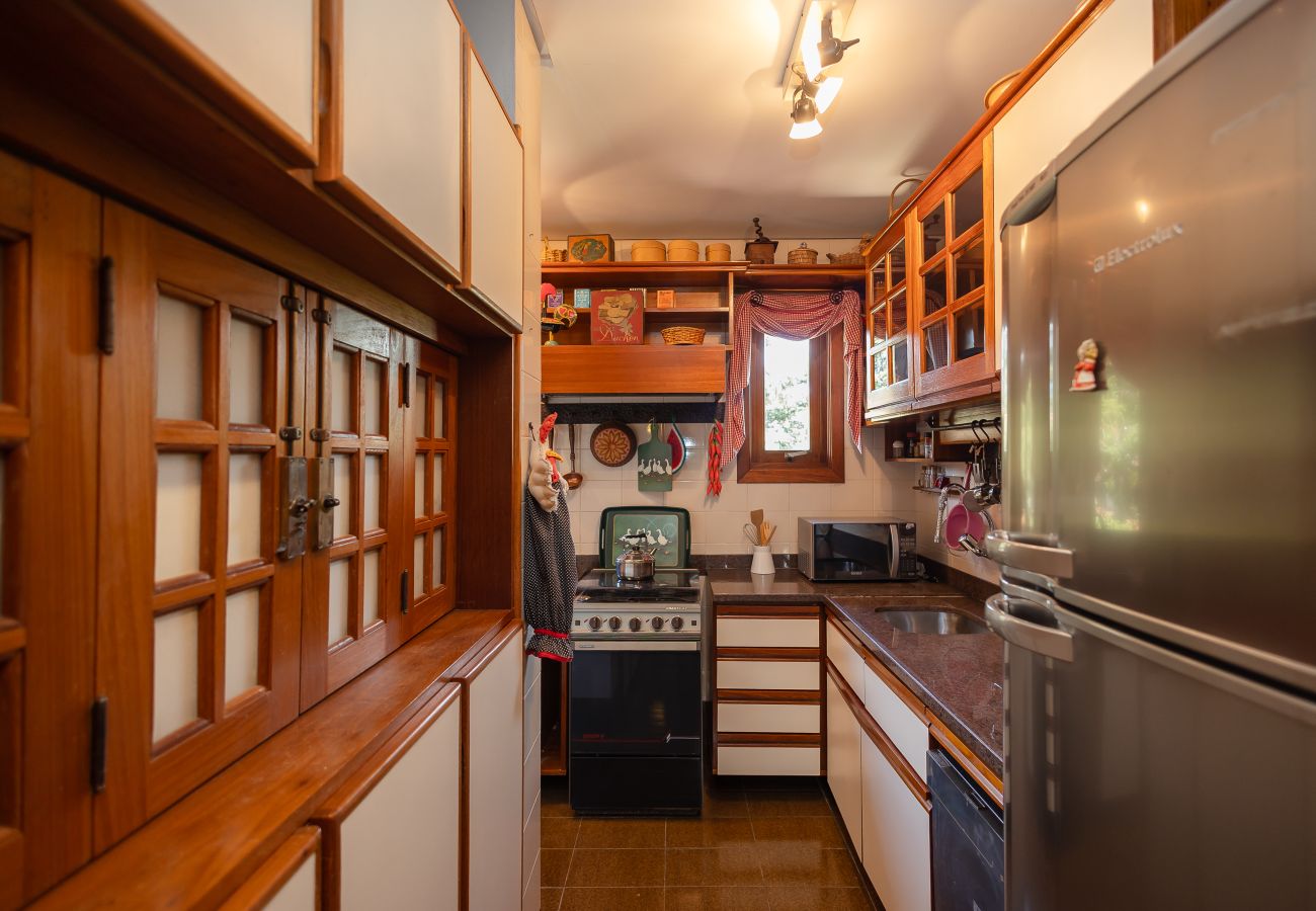 Apartamento em Gramado - 3D acolhedor na esq Lago Joaquina (600m da R Torta)