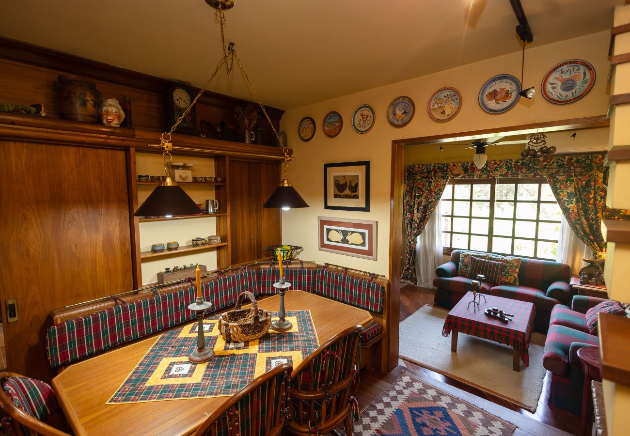 Apartamento em Gramado - 3D acolhedor na esq Lago Joaquina (600m da R Torta)