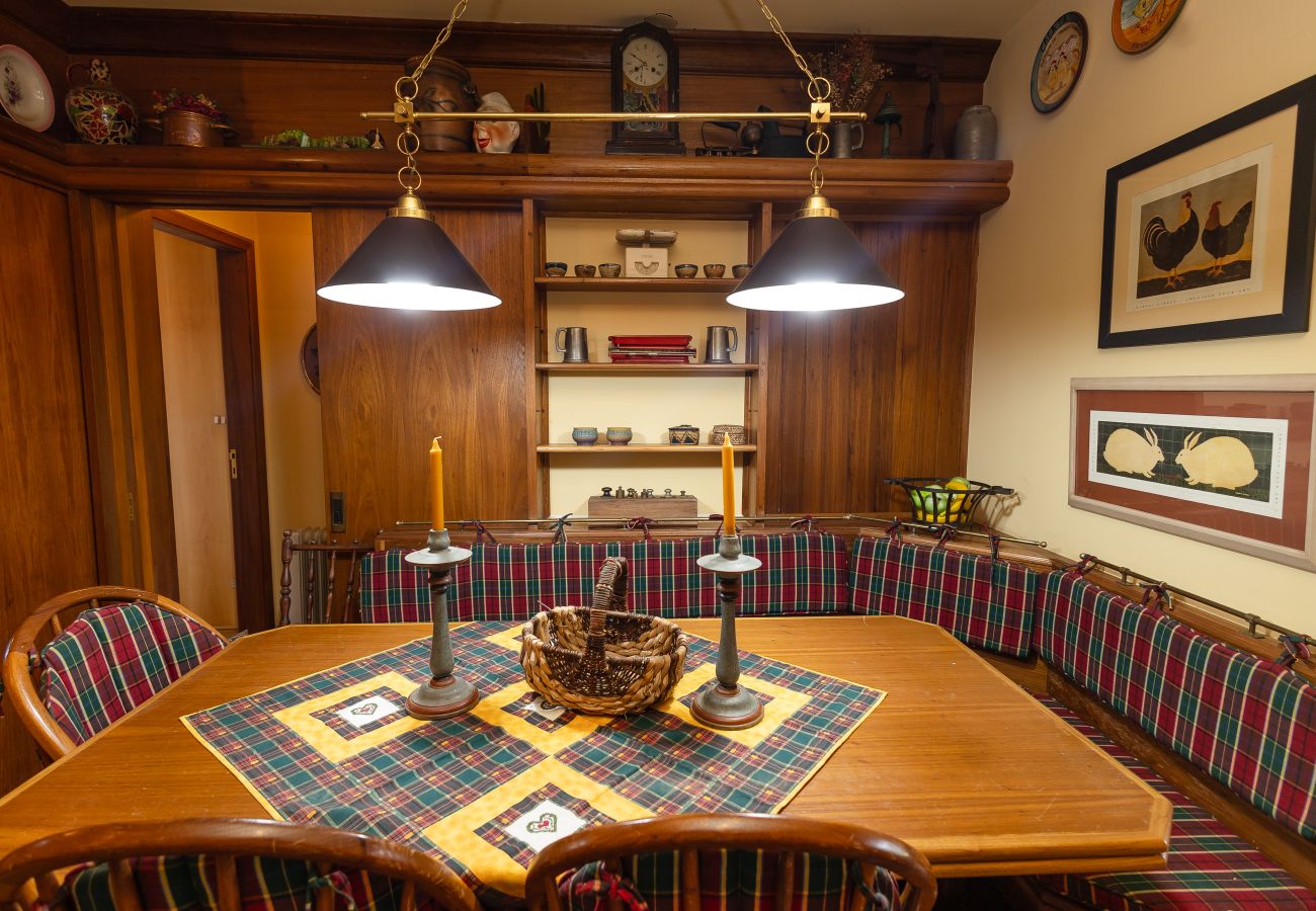 Apartamento em Gramado - 3D acolhedor na esq Lago Joaquina (600m da R Torta)