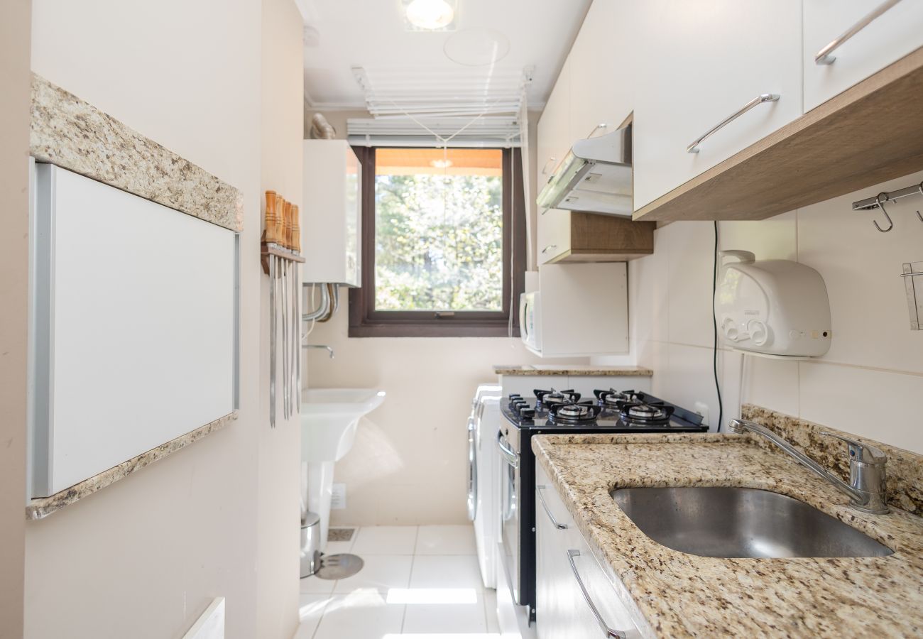 Apartamento em Gramado - Ap 2 quartos (1 suite com banheira) a 1km da R Coberta