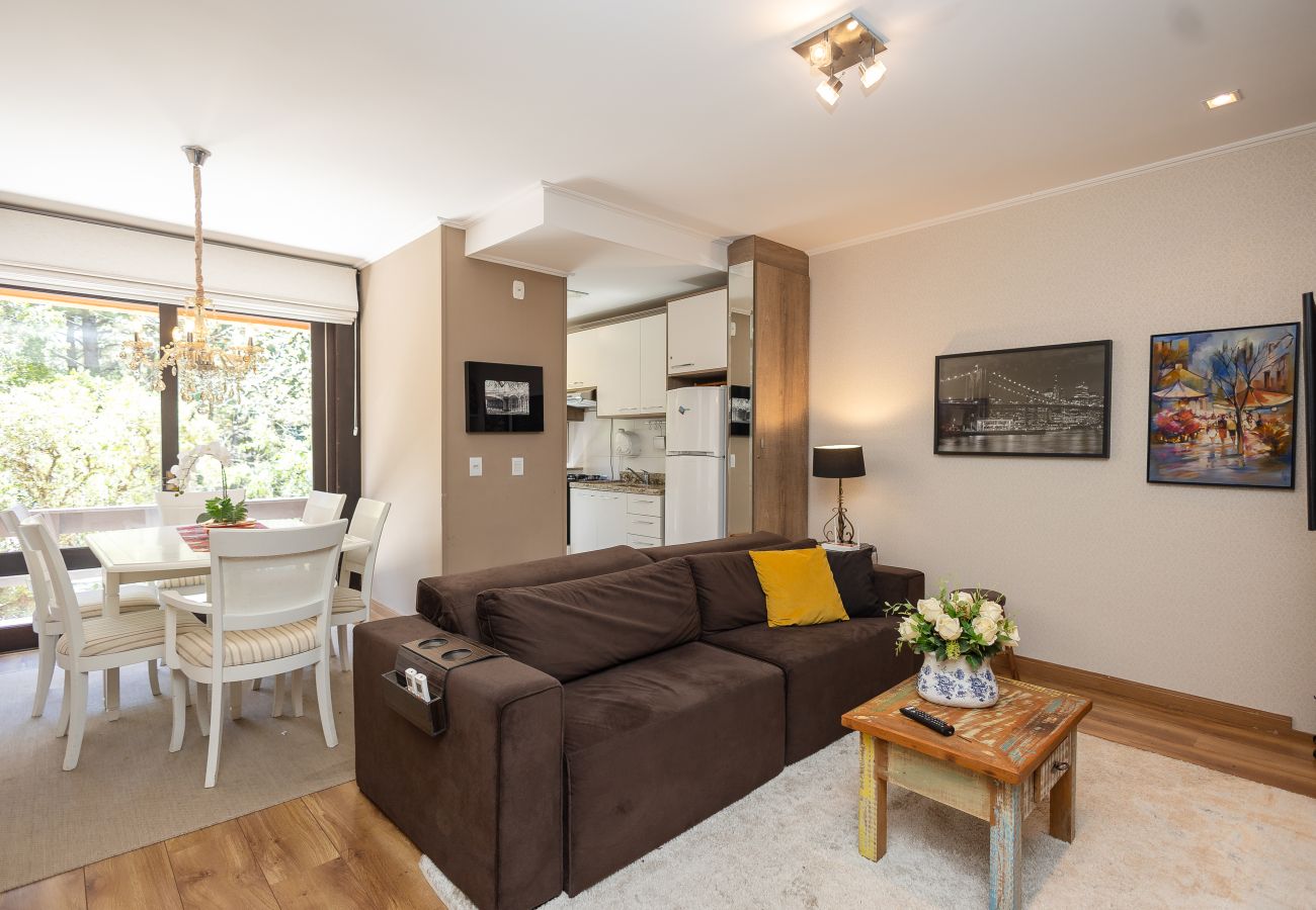 Apartamento em Gramado - Ap 2 quartos (1 suite com banheira) a 1km da R Coberta