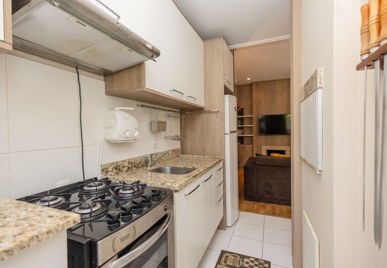 Apartamento em Gramado - Ap 2 quartos (1 suite com banheira) a 1km da R Coberta