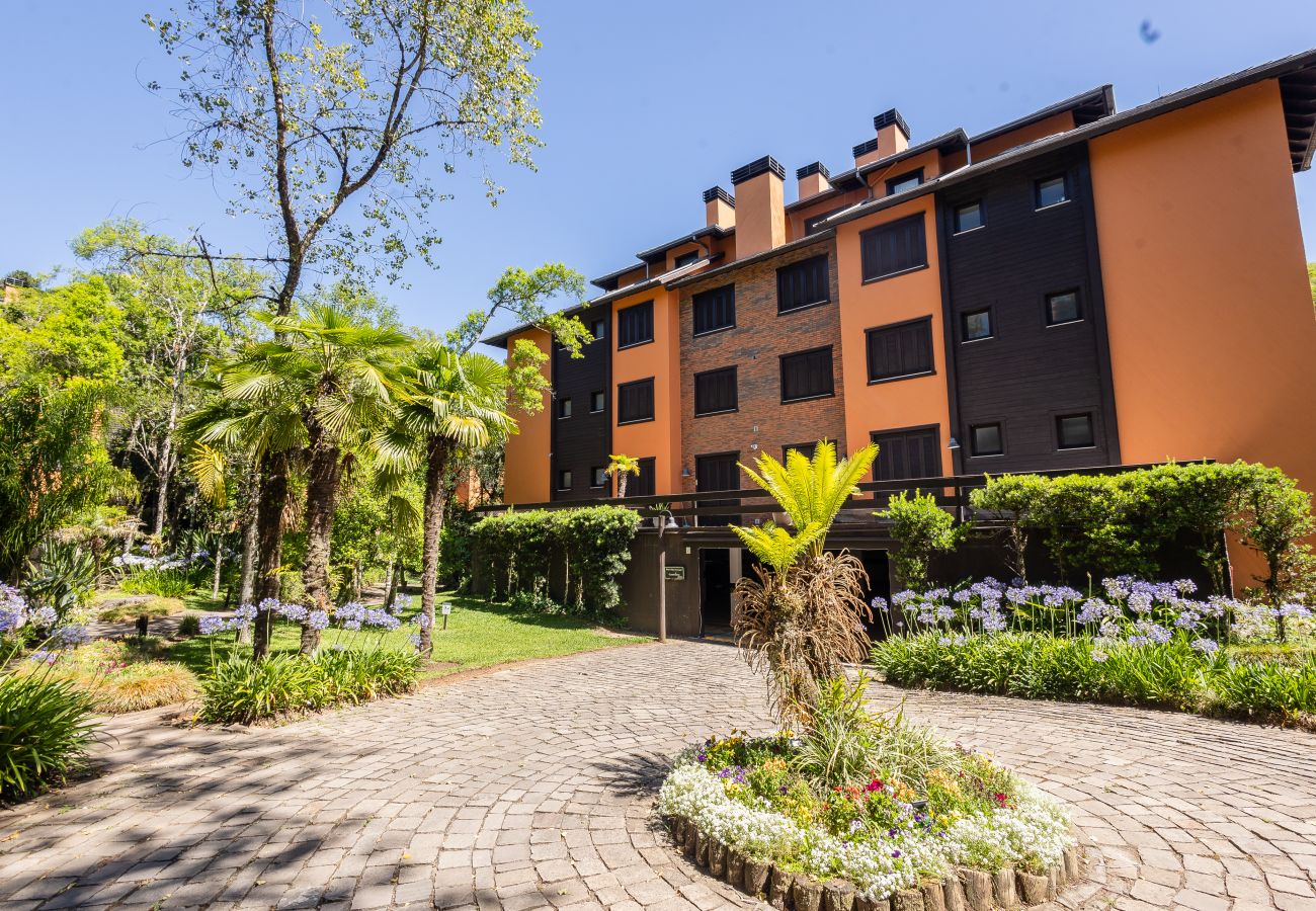 Apartamento em Gramado - Ap 2 quartos (1 suite com banheira) a 1km da R Coberta