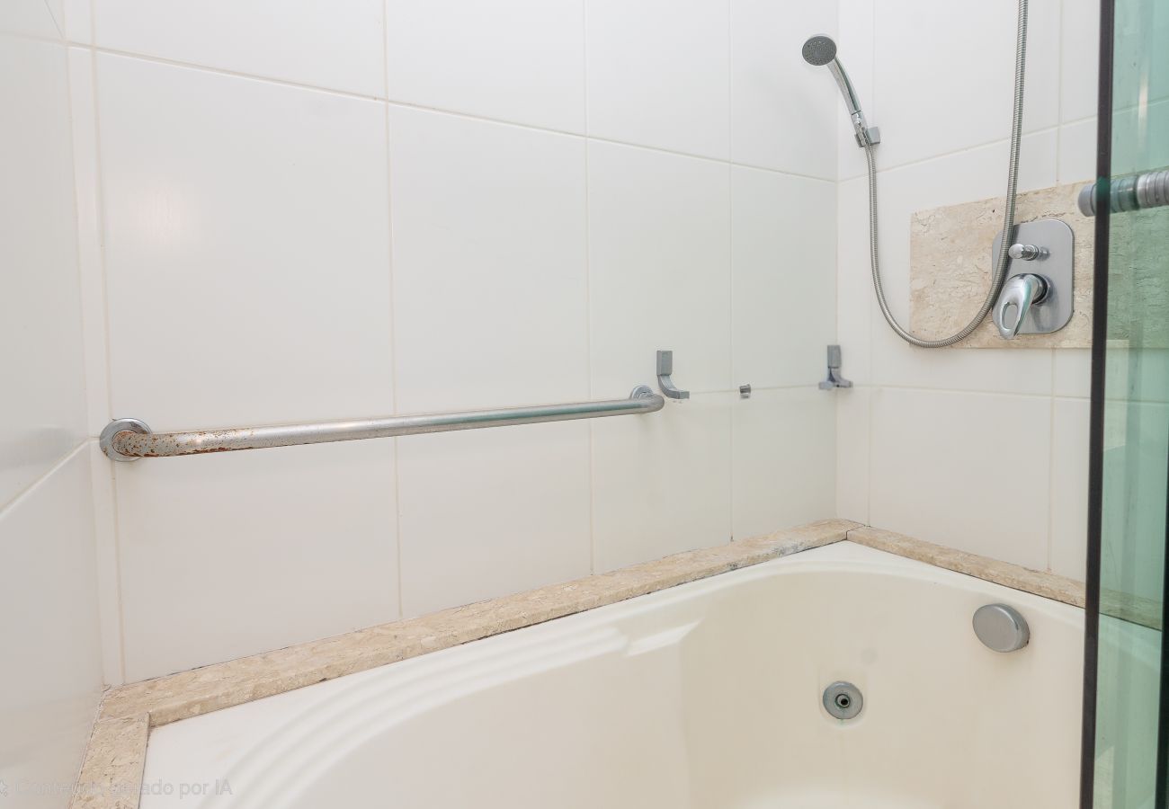 Apartamento em Gramado - Ap 2 quartos (1 suite com banheira) a 1km da R Coberta