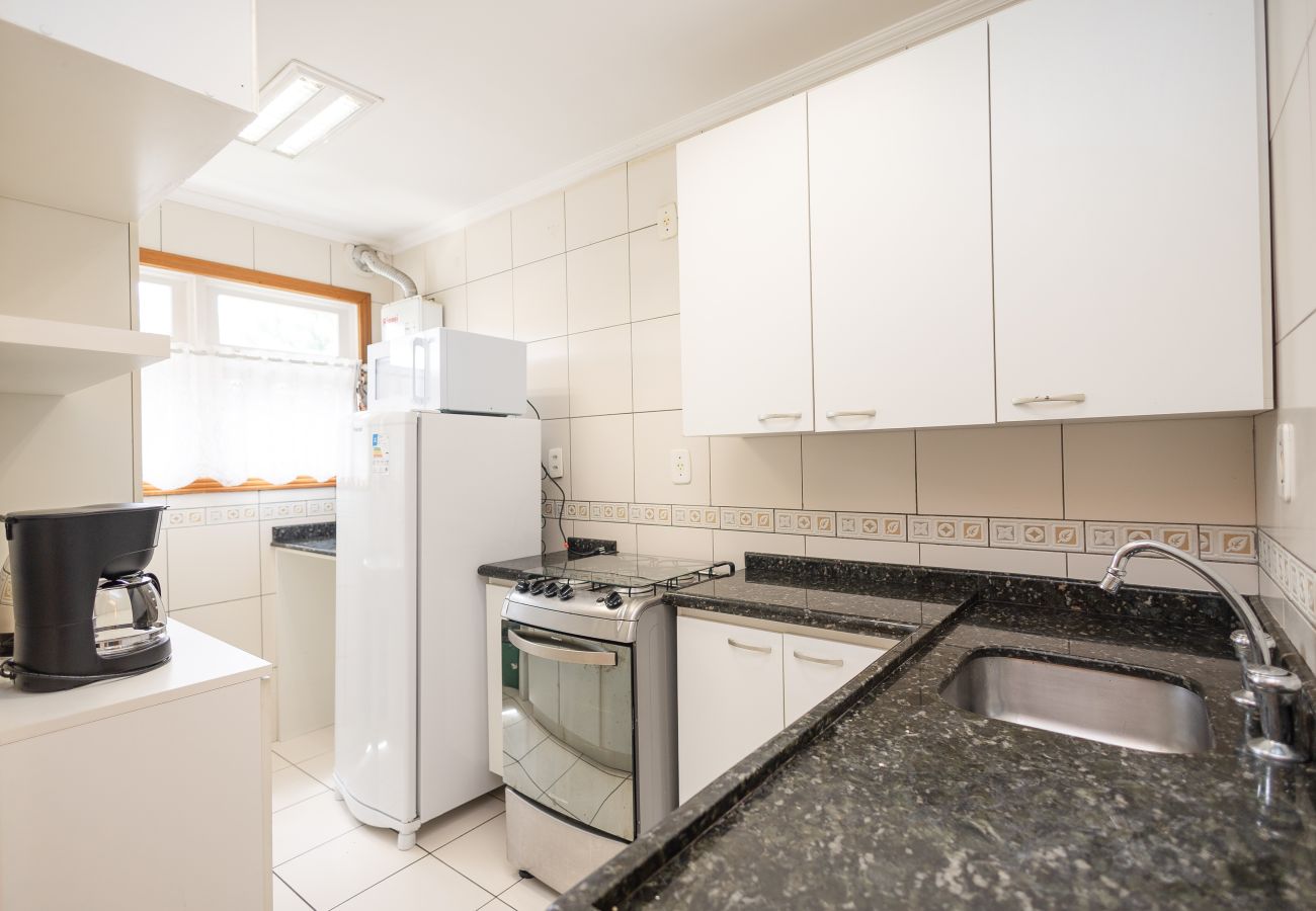 Apartamento em Gramado - Ap acolhedor na esq do Lago Joaquina (2 suites)