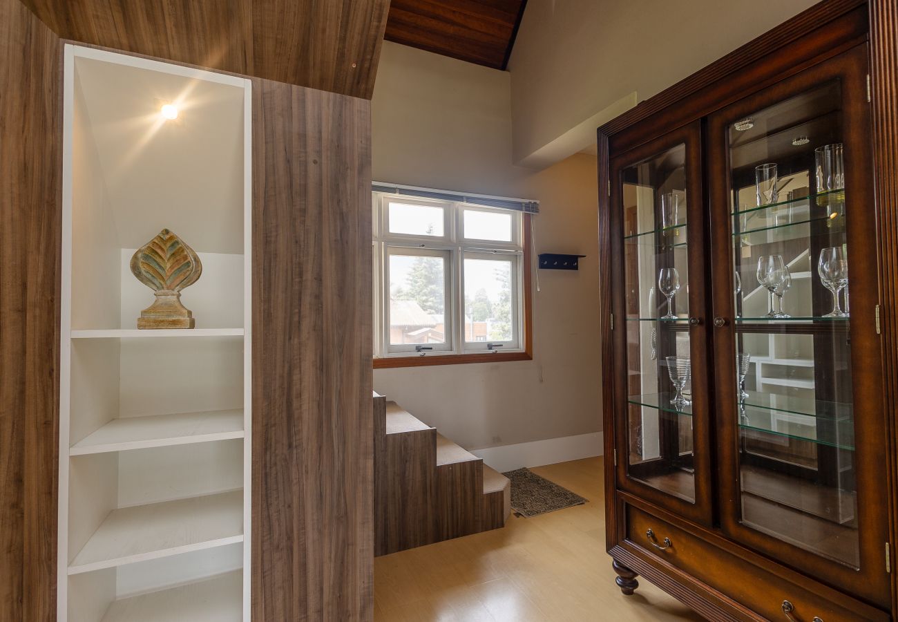 Apartamento em Gramado - Ap acolhedor na esq do Lago Joaquina (2 suites)