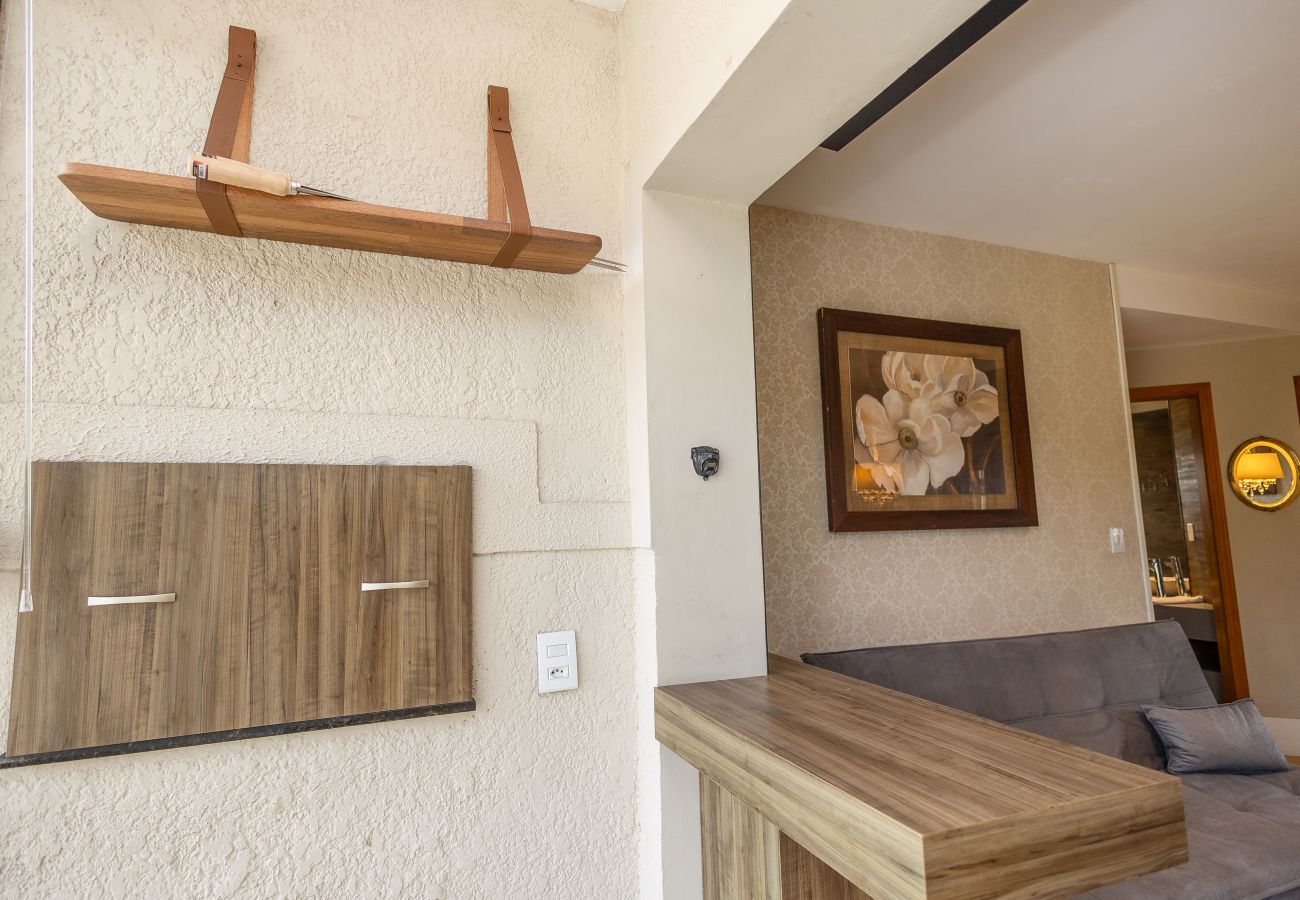 Apartamento em Gramado - Ap acolhedor na esq do Lago Joaquina (2 suites)