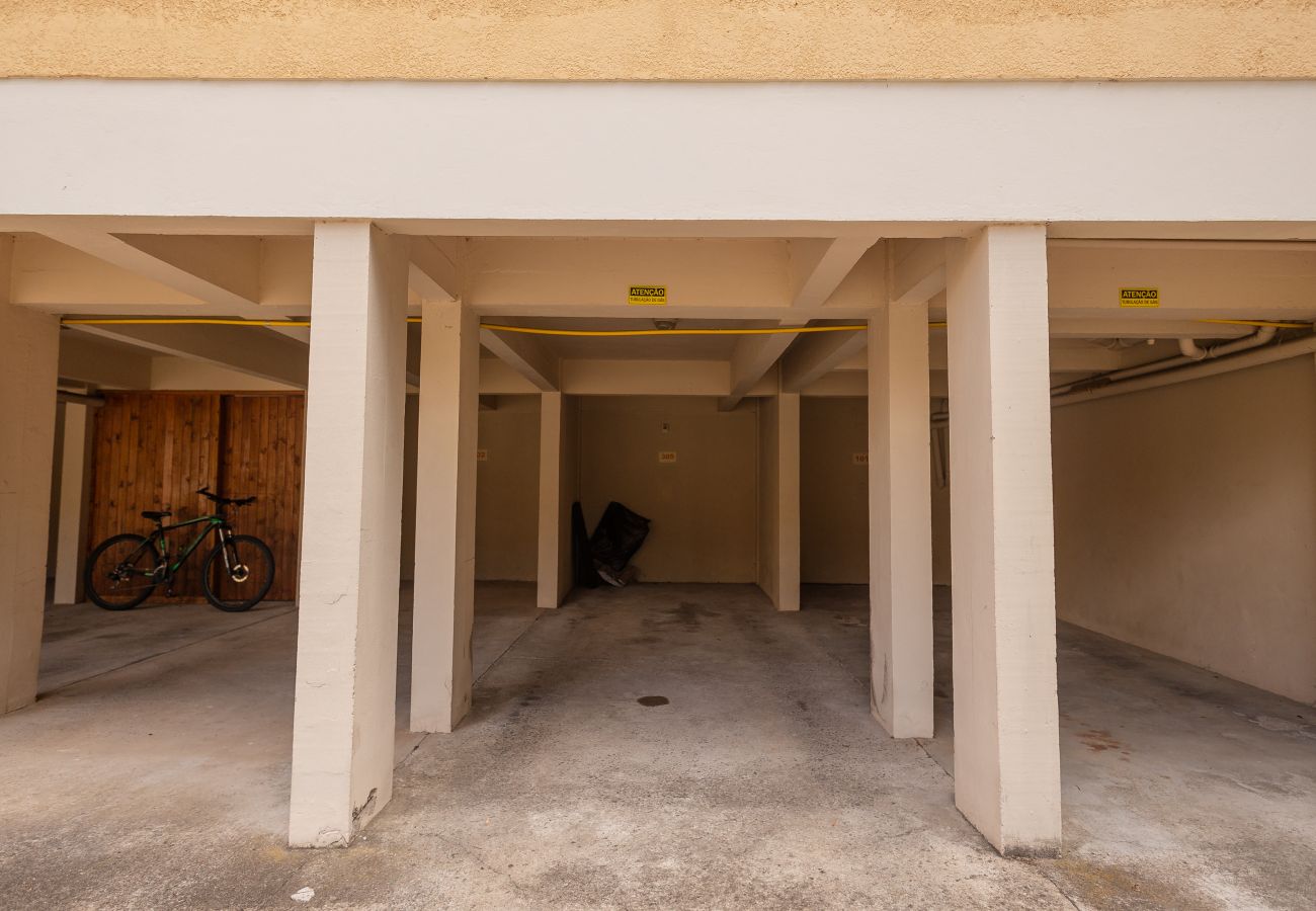 Apartamento em Gramado - Ap acolhedor na esq do Lago Joaquina (2 suites)