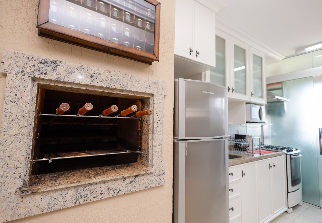 Apartamento em Gramado - Ap 3D na av Borges de Medeiros (3 banheiros, 2 vagas)