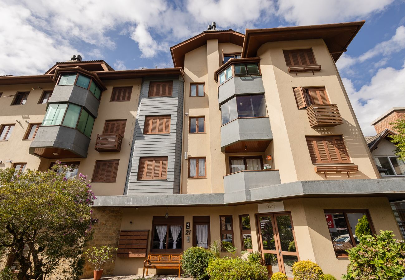 Apartamento em Gramado - Ap 3D na av Borges de Medeiros (3 banheiros, 2 vagas)