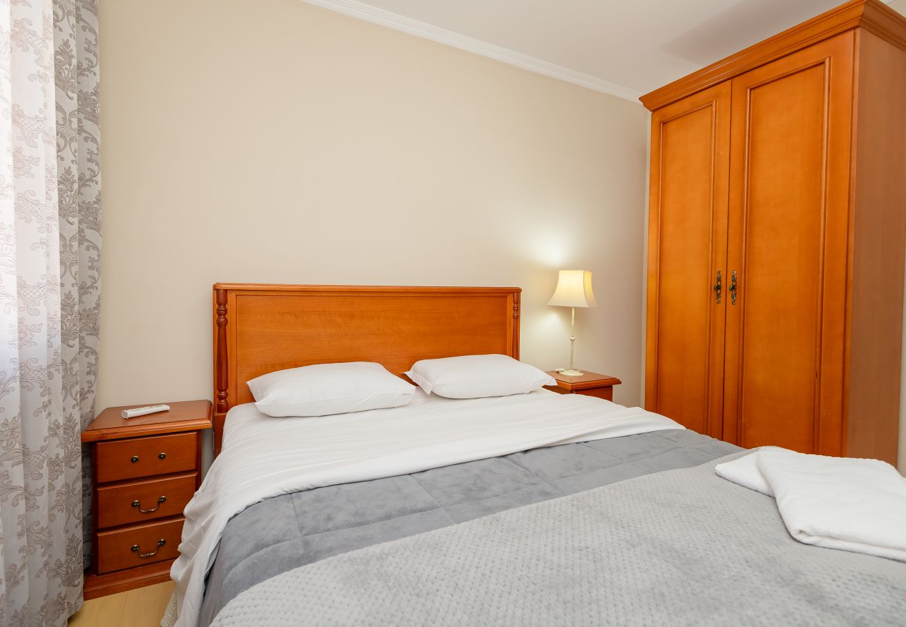 Apartamento em Gramado - Ap 3D na av Borges de Medeiros (3 banheiros, 2 vagas)