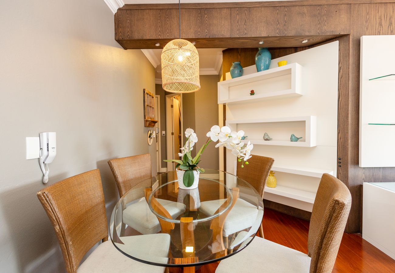 Apartamento em Gramado - Disfrute o centro sem carro! 4 quartos a 60m da Rua Coberta! 