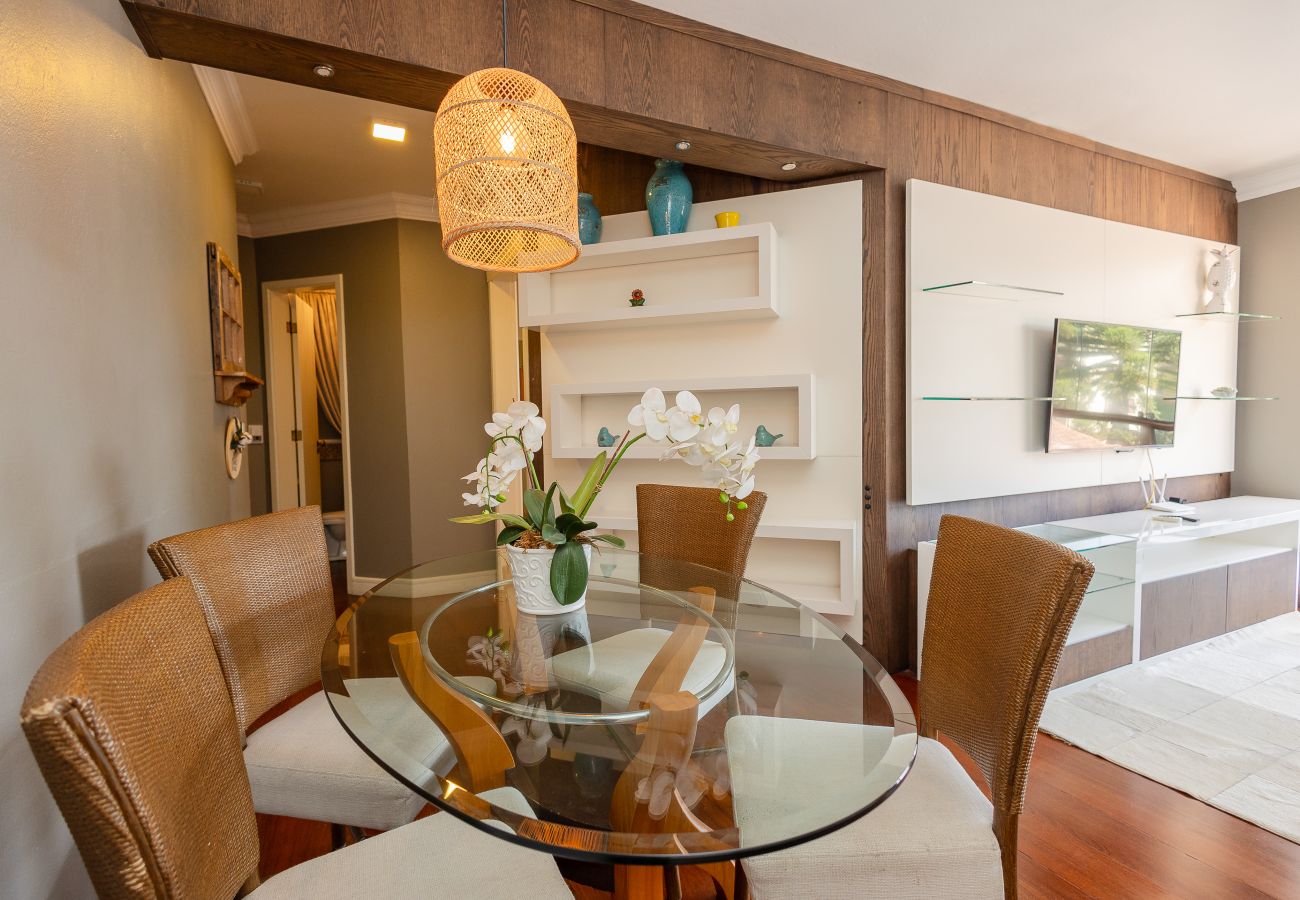 Apartamento em Gramado - Disfrute o centro sem carro! 4 quartos a 60m da Rua Coberta! 