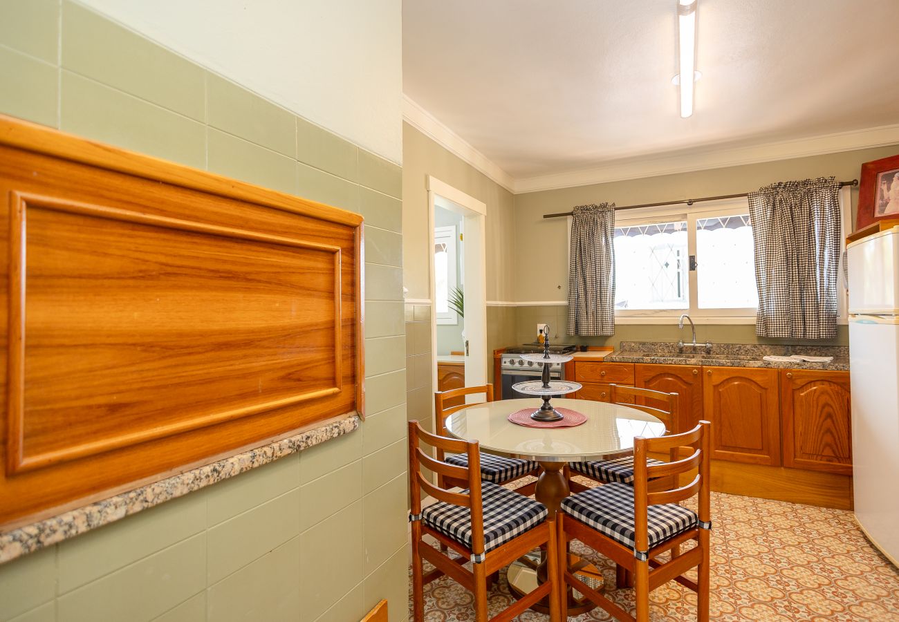 Apartamento em Gramado - Disfrute o centro sem carro! 4 quartos a 60m da Rua Coberta! 