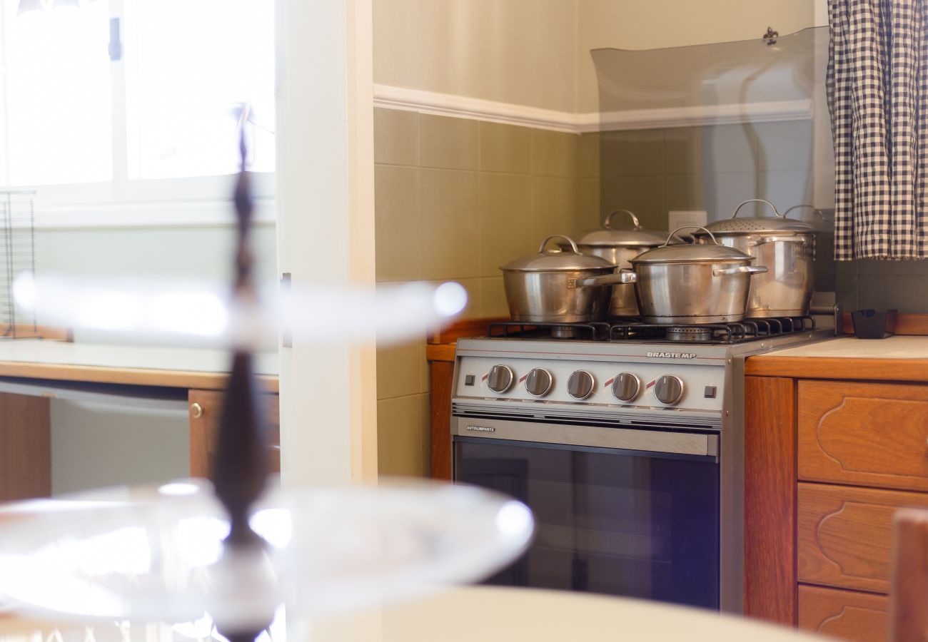 Apartamento em Gramado - Disfrute o centro sem carro! 4 quartos a 60m da Rua Coberta! 