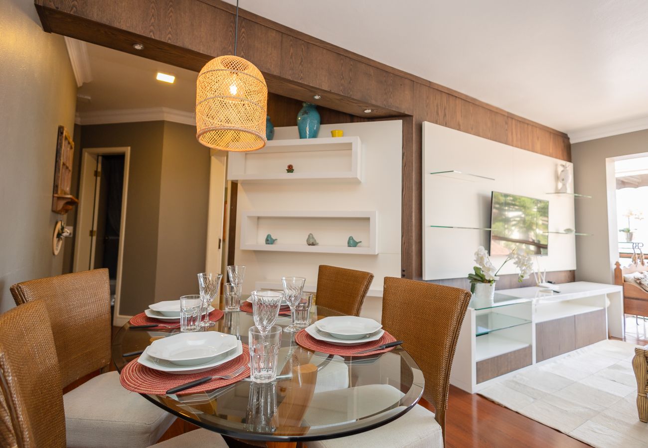 Apartamento em Gramado - Disfrute o centro sem carro! 4 quartos a 60m da Rua Coberta! 