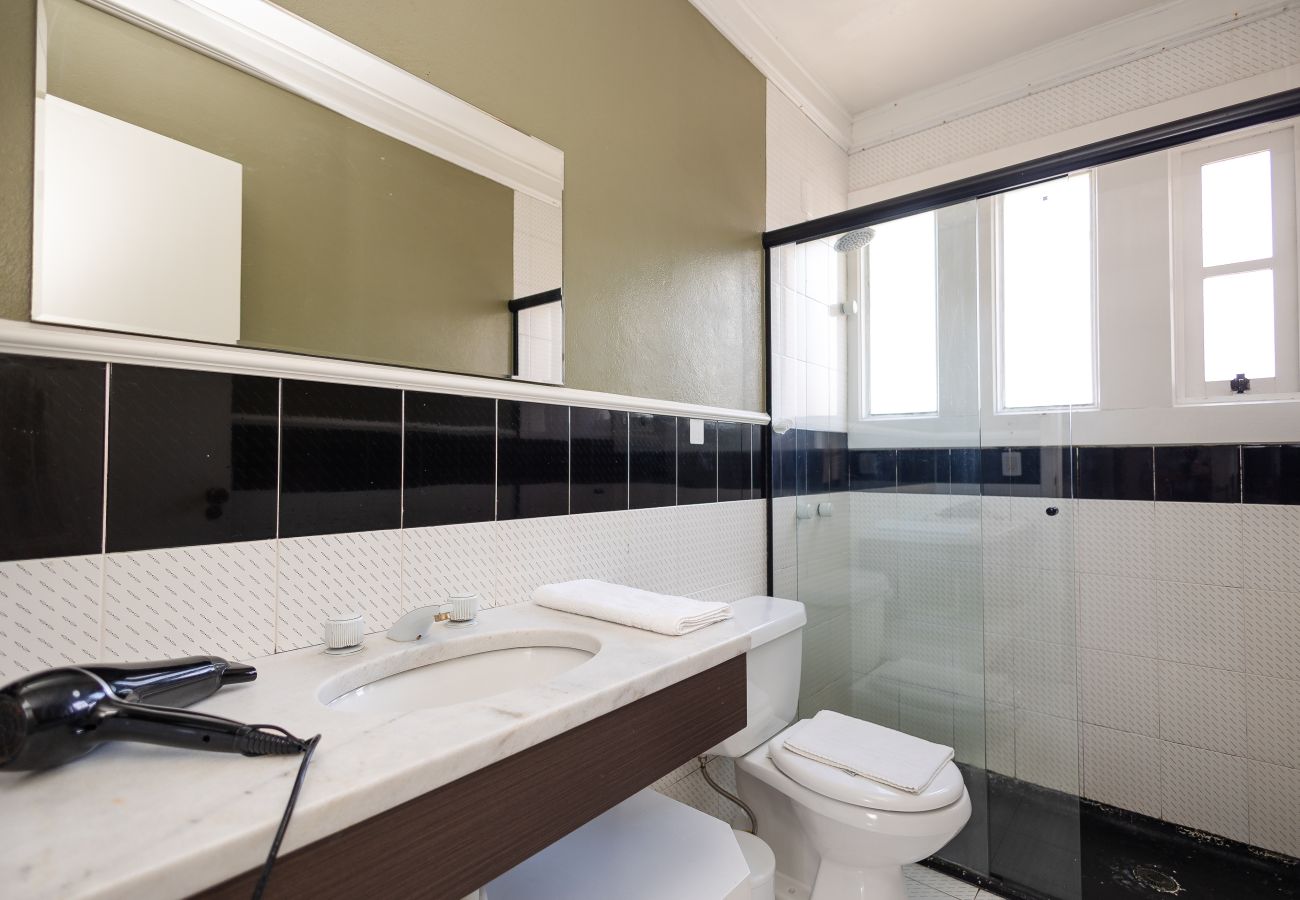 Apartamento em Gramado - Disfrute o centro sem carro! 4 quartos a 60m da Rua Coberta! 