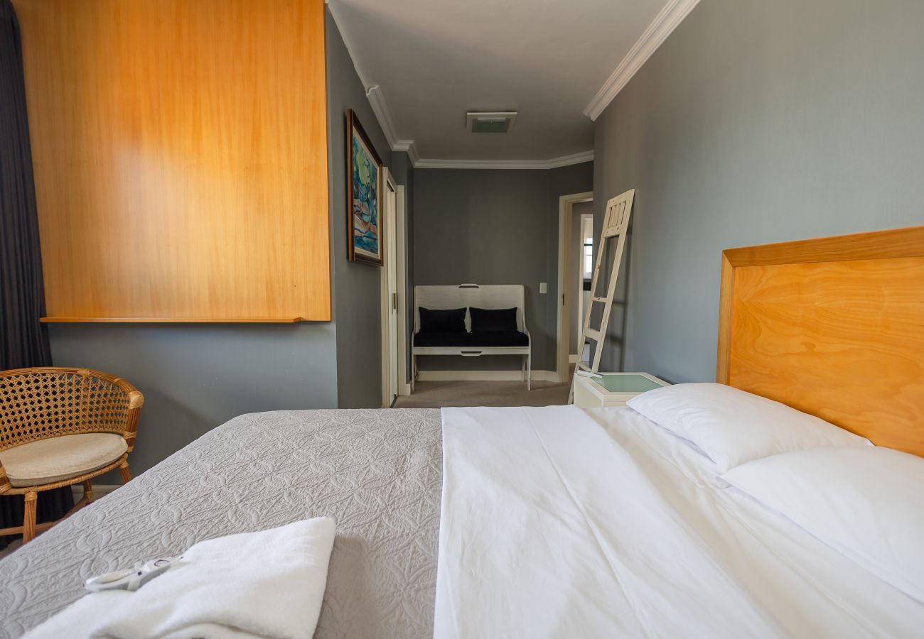 Apartamento em Gramado - Disfrute o centro sem carro! 4 quartos a 60m da Rua Coberta! 