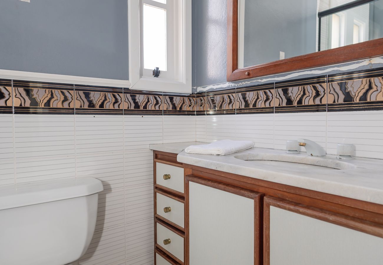 Apartamento em Gramado - Disfrute o centro sem carro! 4 quartos a 60m da Rua Coberta! 