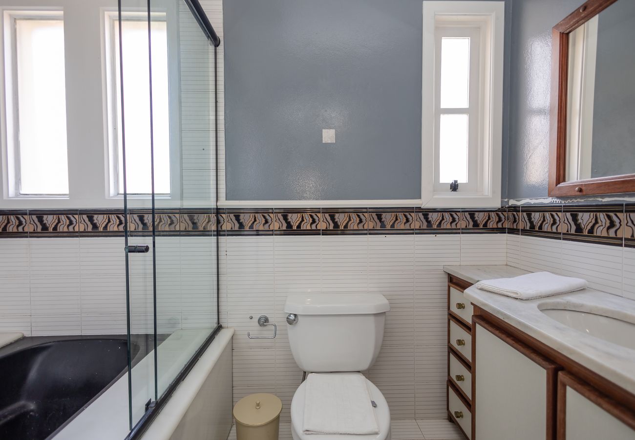 Apartamento em Gramado - Disfrute o centro sem carro! 4 quartos a 60m da Rua Coberta! 