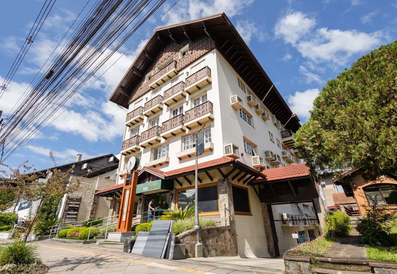 Apartamento em Gramado - Disfrute o centro sem carro! 4 quartos a 60m da Rua Coberta! 