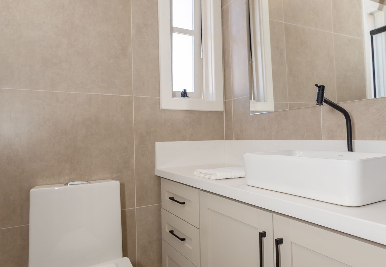Apartamento em Gramado - Desfrute o centro sem carro! 4 quartos a 60m da Rua Coberta! 
