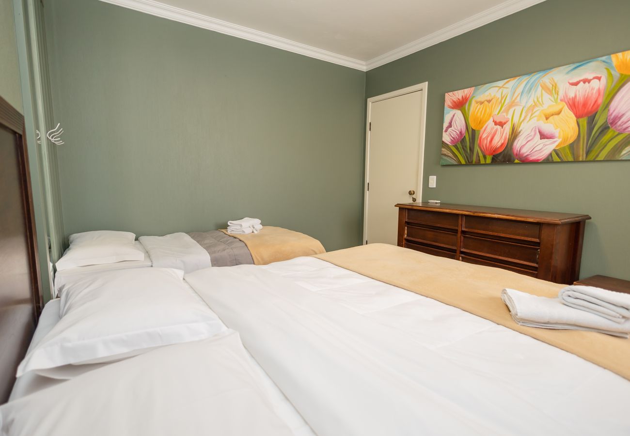 Apartamento em Gramado - Desfrute o centro sem carro! 4 quartos a 60m da Rua Coberta! 