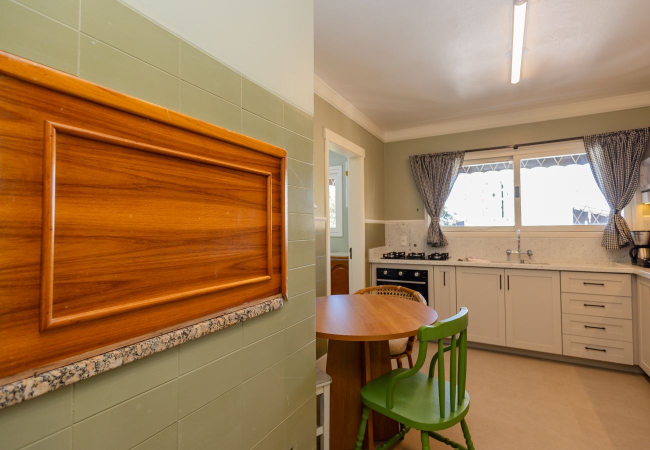 Apartamento em Gramado - Desfrute o centro sem carro! 4 quartos a 60m da Rua Coberta! 