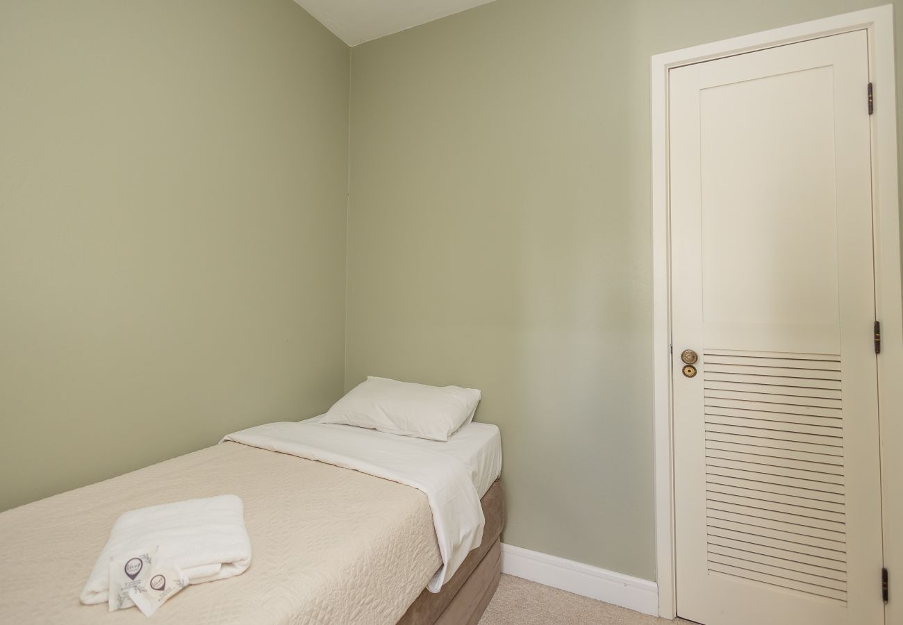 Apartamento em Gramado - Desfrute o centro sem carro! 4 quartos a 60m da Rua Coberta! 