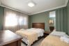 Apartamento em Gramado - Desfrute o centro sem carro! 4 quartos a 60m da Rua Coberta! 
