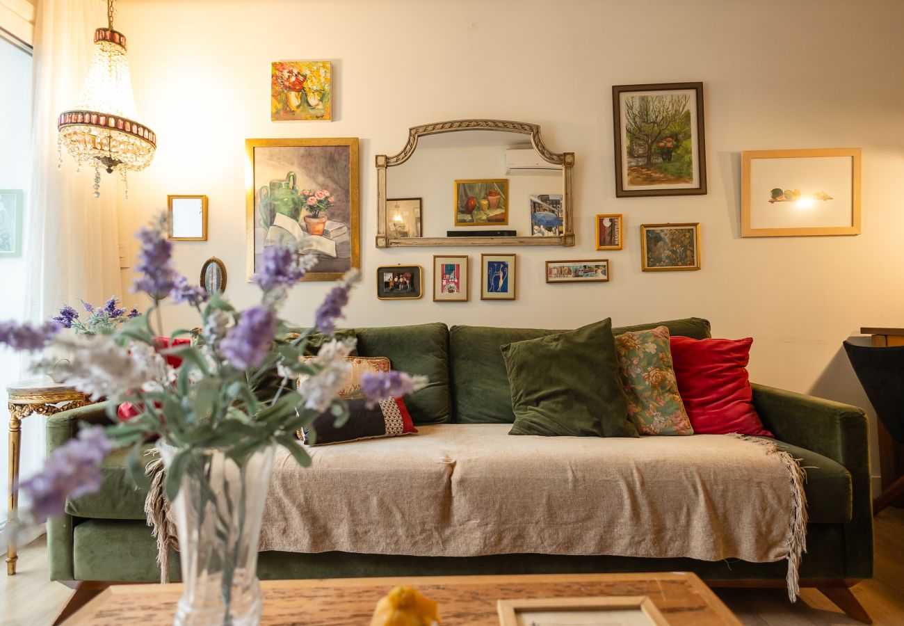 Apartamento em Gramado - NOVO! Loft 2D (1 suite) a 400m da Rua Coberta!