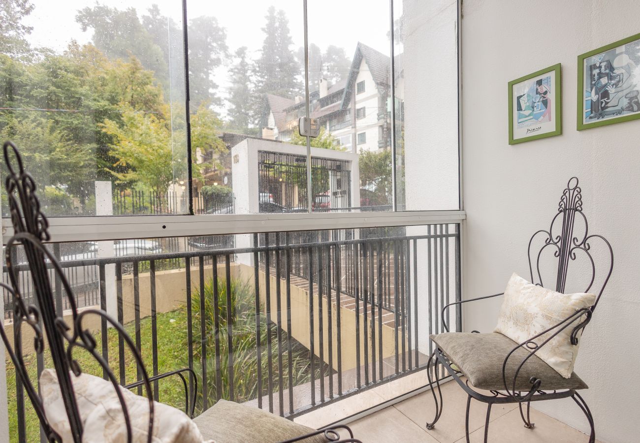 Apartamento em Gramado - NOVO! Loft 2D (1 suite) a 400m da Rua Coberta!