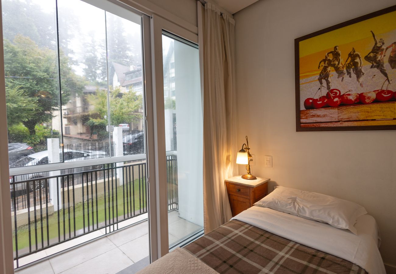 Apartamento em Gramado - NOVO! Loft 2D (1 suite) a 400m da Rua Coberta!