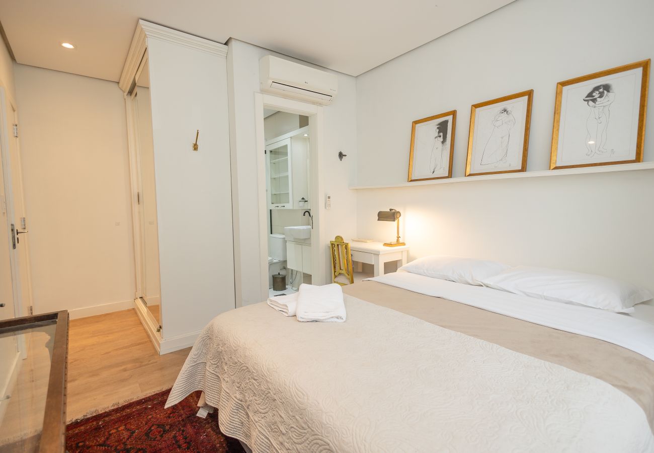 Apartamento em Gramado - NOVO! Loft 2D (1 suite) a 400m da Rua Coberta!