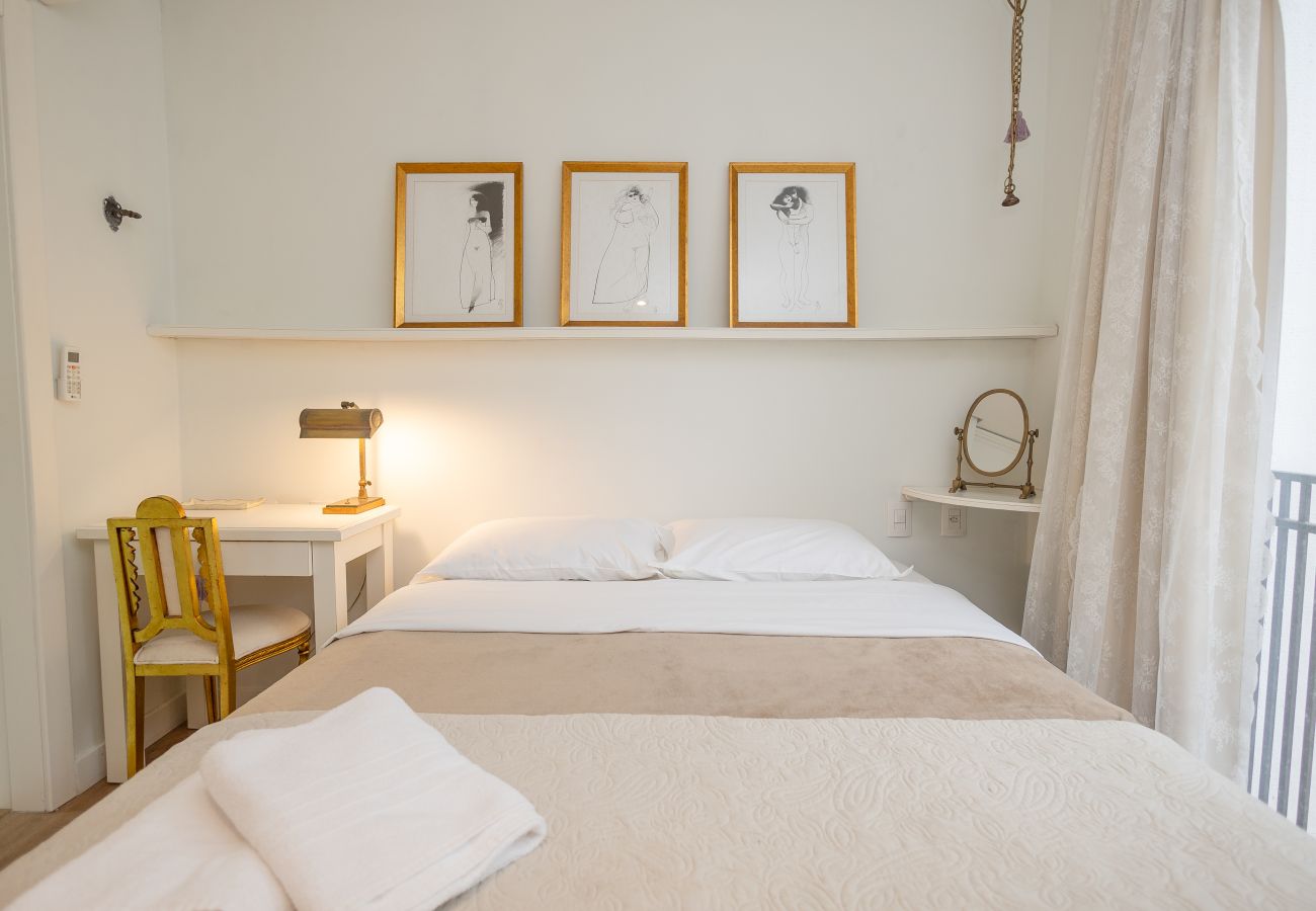 Apartamento em Gramado - NOVO! Loft 2D (1 suite) a 400m da Rua Coberta!